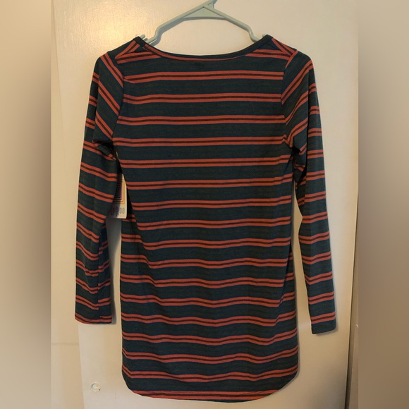 Lula Roe- Lynnae XS - Picture 2 of 4